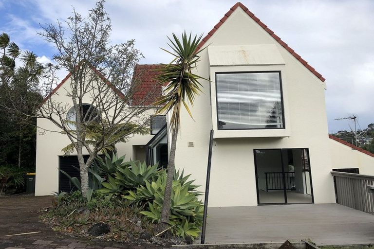 Photo of property in 117a Browns Bay Road, Browns Bay, Auckland, 0630