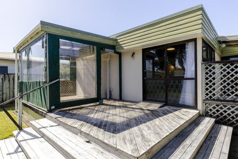 Photo of property in 5 Seddon Street, Westown, New Plymouth, 4310