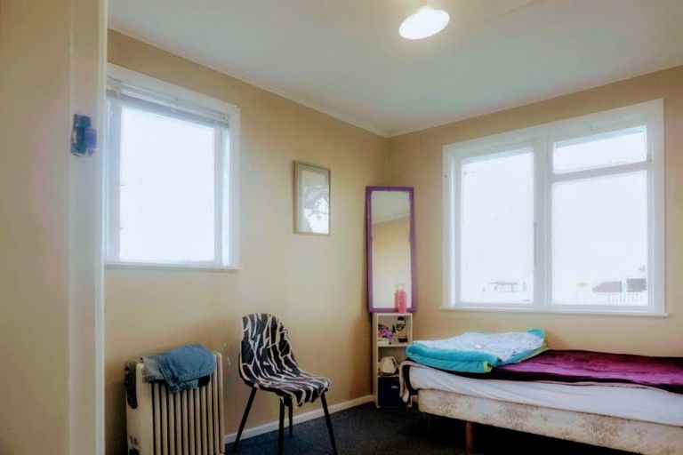 Photo of property in 33 Lister Crescent, Maraenui, Napier, 4110