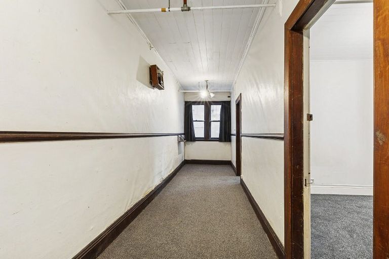 Photo of property in 195 The Terrace, Wellington Central, Wellington, 6011