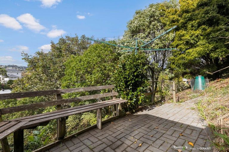 Photo of property in 17 David Crescent, Karori, Wellington, 6012