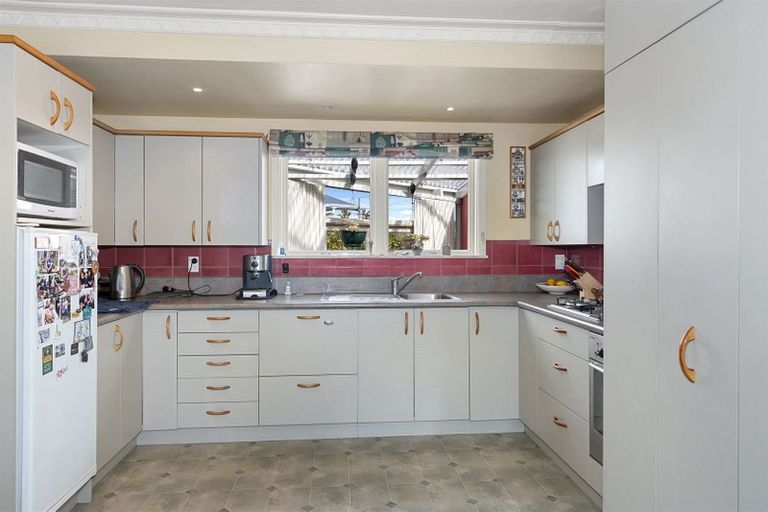 Photo of property in 90 Teesdale Street, Burnside, Christchurch, 8053