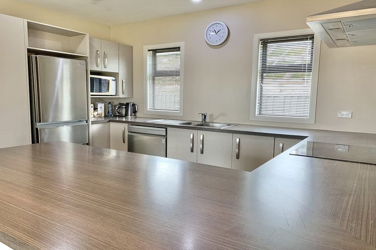 Photo of property in 8 Latham Stubbs Crescent, Waipawa, 4210