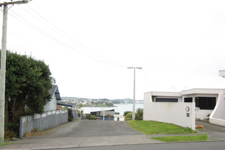 Photo of property in 2a Sackville Street, Fitzroy, New Plymouth, 4312