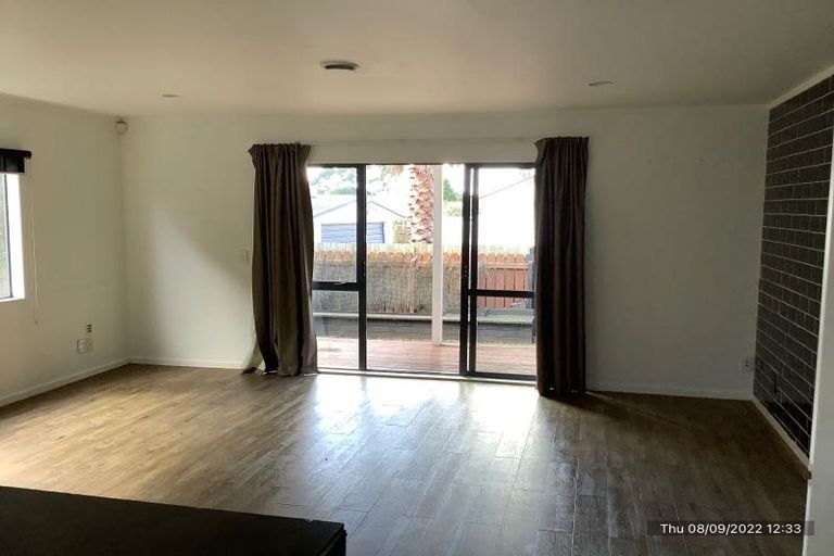 Photo of property in 84 Mcrobbie Road, Kingseat, Papakura, 2580