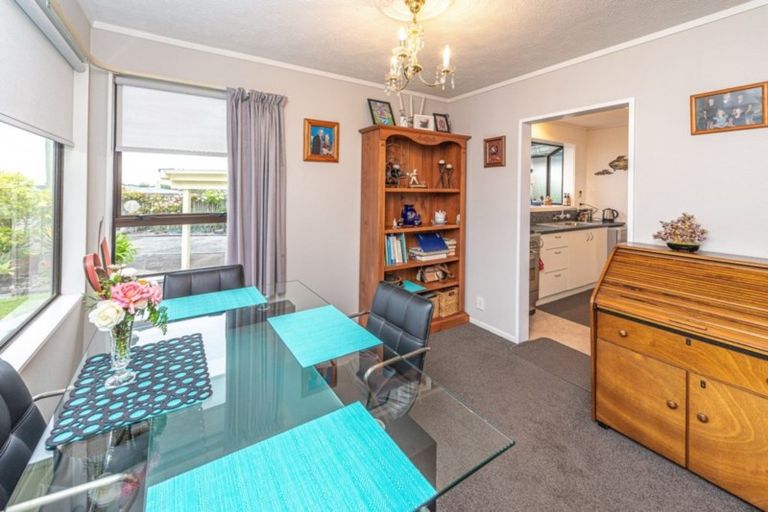 Photo of property in 20 Bastia Avenue, Bastia Hill, Whanganui, 4500