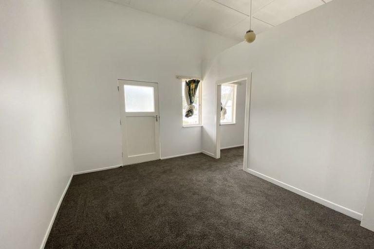 Photo of property in 15 Owen Street, Newtown, Wellington, 6021