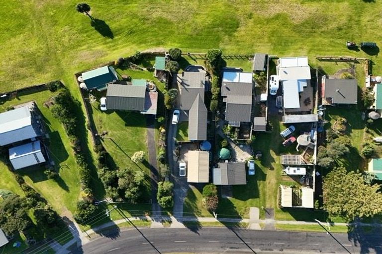 Photo of property in 116 Maunsell Road, Port Waikato, Tuakau, 2695