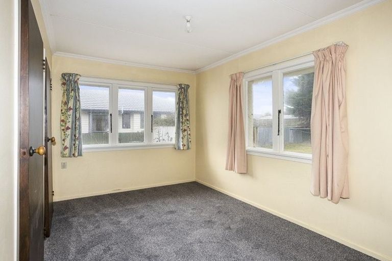 Photo of property in 37 Harvey Street, Grasmere, Invercargill, 9810