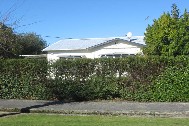 Photo of property in 15 Garrison Street, Carterton, 5713