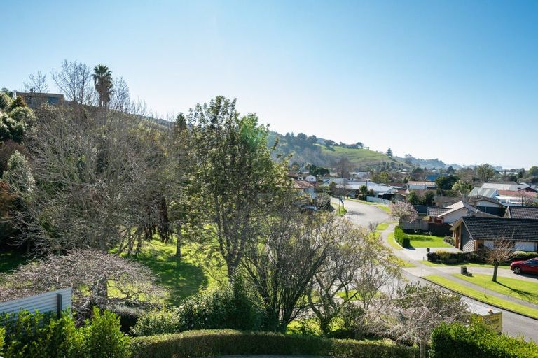 Photo of property in 41 Hetley Crescent, Taradale, Napier, 4112