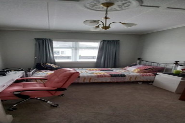 Photo of property in 974 High Street, Avalon, Lower Hutt, 5011