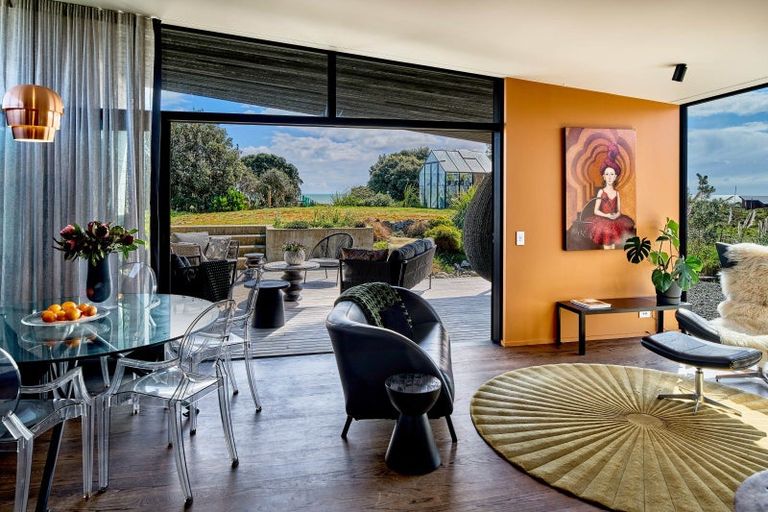 Photo of property in 94 Paetawa Road, Peka Peka, Waikanae, 5391