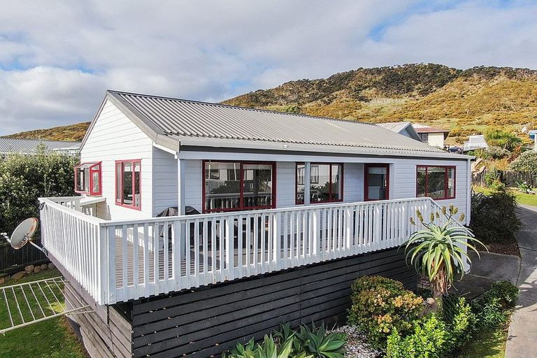 Photo of property in 48 Taumatawiwi Street, Opononi, Kaikohe, 0473