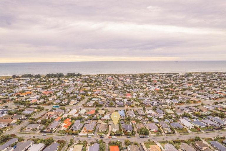 Photo of property in 34 Royalist Avenue, North New Brighton, Christchurch, 8083