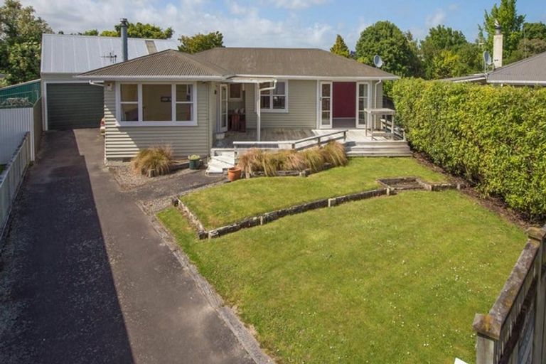 Photo of property in 11 Hartley Place, Awapuni, Palmerston North, 4412