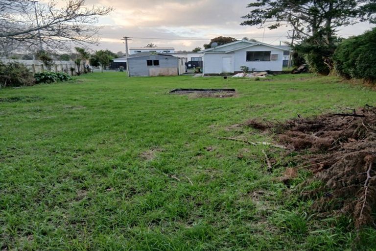 Photo of property in 14 Robertson Road, Ranui, Auckland, 0612