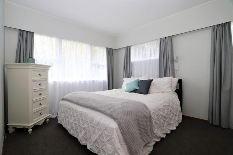 Photo of property in 8 Fyson Place, Hawera, 4610