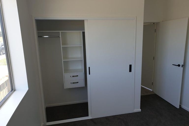 Photo of property in 8 Herekino Street, Westgate, Auckland, 0814