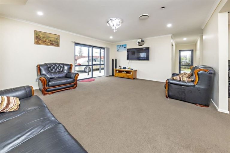 Photo of property in 12 Zelda Avenue, Clover Park, Auckland, 2023