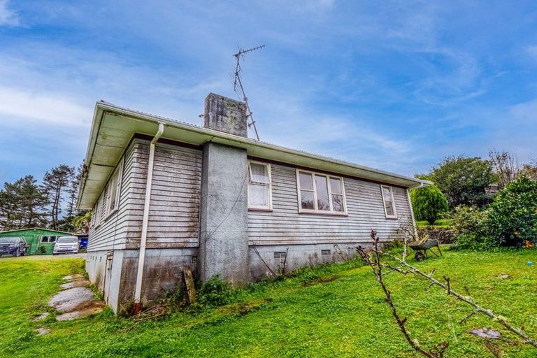 Photo of property in 32 Charles Street, Te Kamo, Whangarei, 0112
