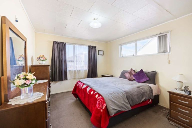 Photo of property in 63 Alabaster Drive, Papatoetoe, Auckland, 2025