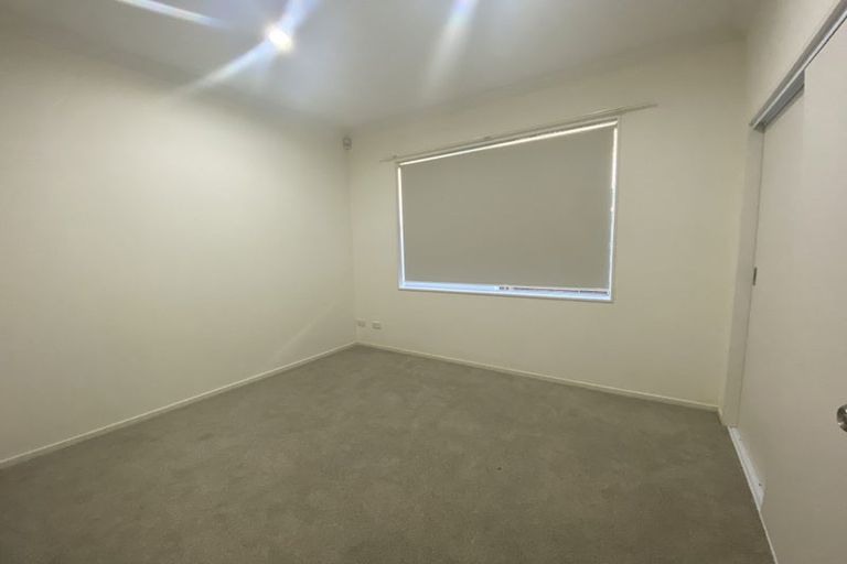 Photo of property in 18 Askerne Drive, Flat Bush, Auckland, 2016
