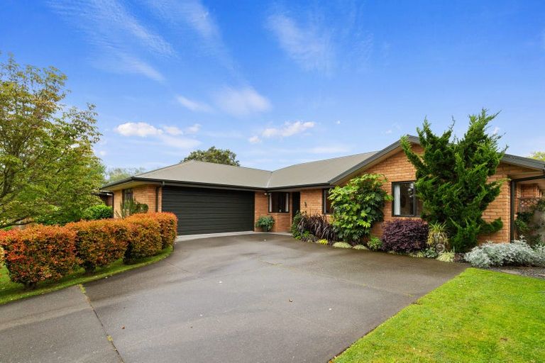 Photo of property in 5 Chesterton Drive, Leamington, Cambridge, 3432