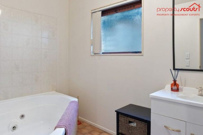 Photo of property in 10b Linton Crescent, Matua, Tauranga, 3110