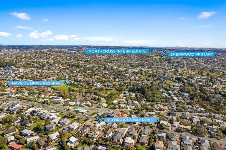 Photo of property in 1/80 Browns Bay Road, Rothesay Bay, Auckland, 0630