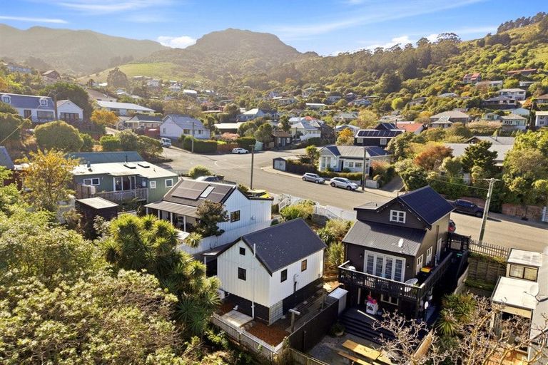 Photo of property in 69 Oxford Street, Lyttelton, 8082