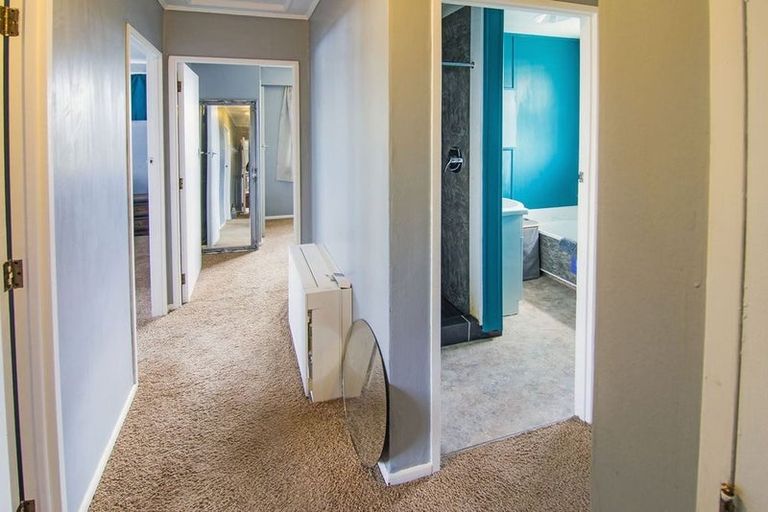 Photo of property in 63 River Road, Masterton, 5810