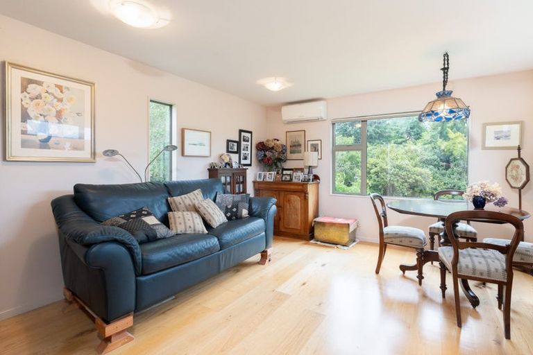 Photo of property in 15 Nuffield Street, Tawa, Wellington, 5028