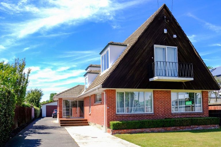 Photo of property in 242 Ilam Road, Ilam, Christchurch, 8041