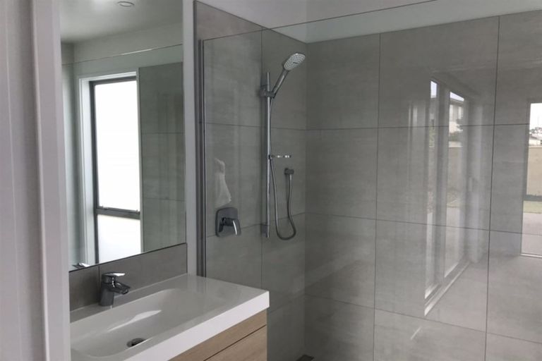 Photo of property in 11 Awatira Drive, Papamoa Beach, Papamoa, 3118