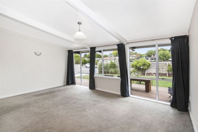 Photo of property in 1/11 Dulles Place, Papanui, Christchurch, 8053