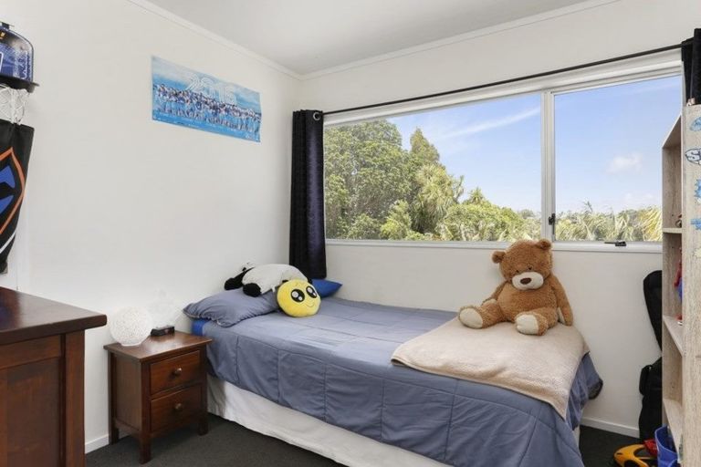 Photo of property in 9 Montclair Rise, Browns Bay, Auckland, 0630