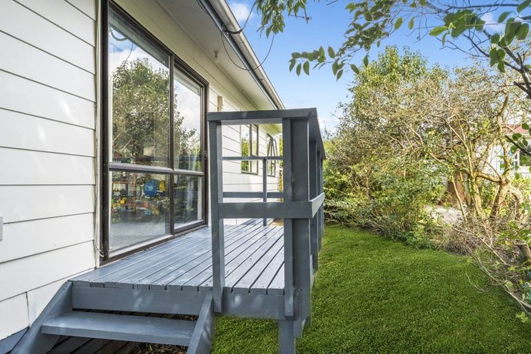 Photo of property in 2/70 Pomaria Road, Henderson, Auckland, 0610