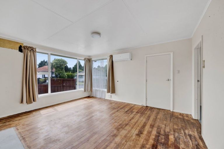 Photo of property in 61 Parsons Street, Frankleigh Park, New Plymouth, 4310