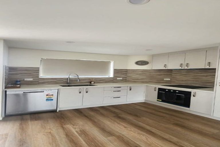 Photo of property in 4b Hazards Road, Weymouth, Auckland, 2103