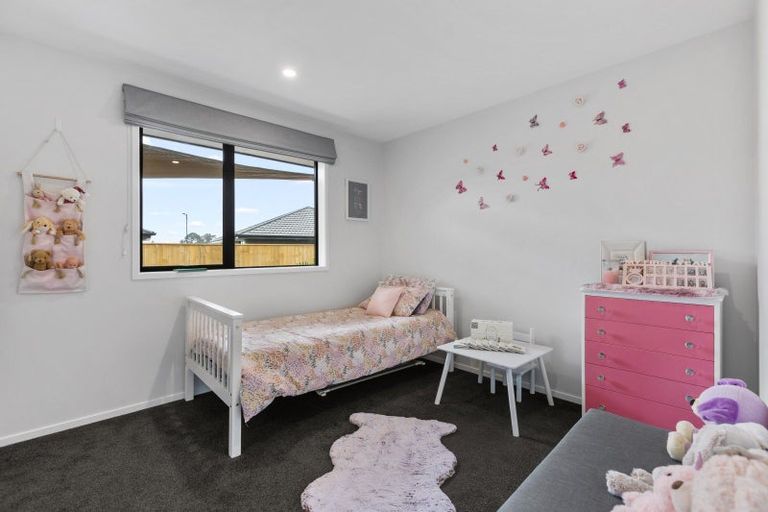 Photo of property in 5 Ruru Lane, Hurworth, New Plymouth, 4310