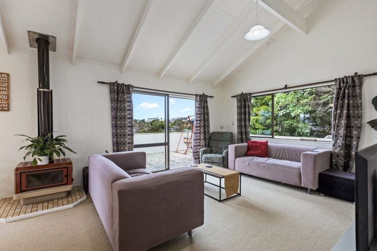 Photo of property in 39 Hillcrest Road, Hatfields Beach, Orewa, 0931