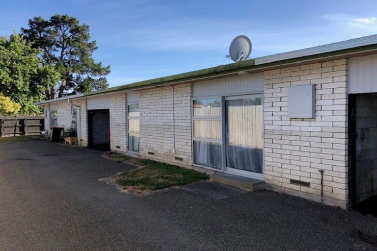 Photo of property in 505 Featherston Street, Roslyn, Palmerston North, 4414