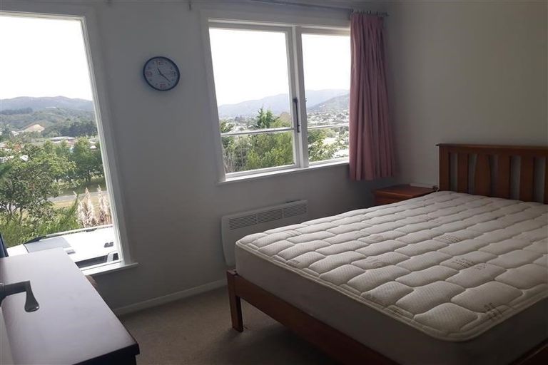 Photo of property in 5 Fraser Street, Wainuiomata, Lower Hutt, 5014