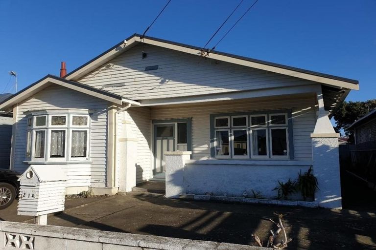 Photo of property in 214 Coutts Street, Rongotai, Wellington, 6022