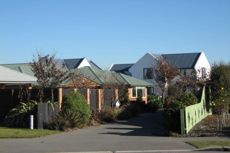 Photo of property in 62 Blue Gum Place, New Brighton, Christchurch, 8083