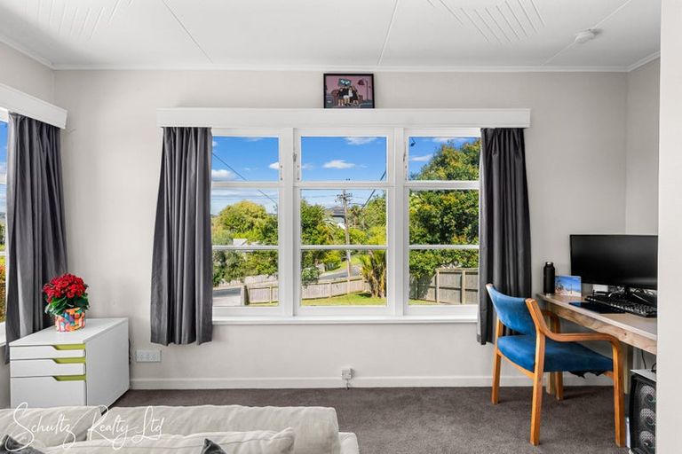 Photo of property in 20 Bickerstaffe Road, Maungaturoto, 0520