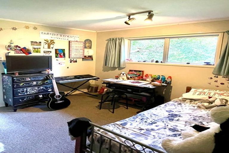 Photo of property in 148 Laingholm Drive, Laingholm, Auckland, 0604