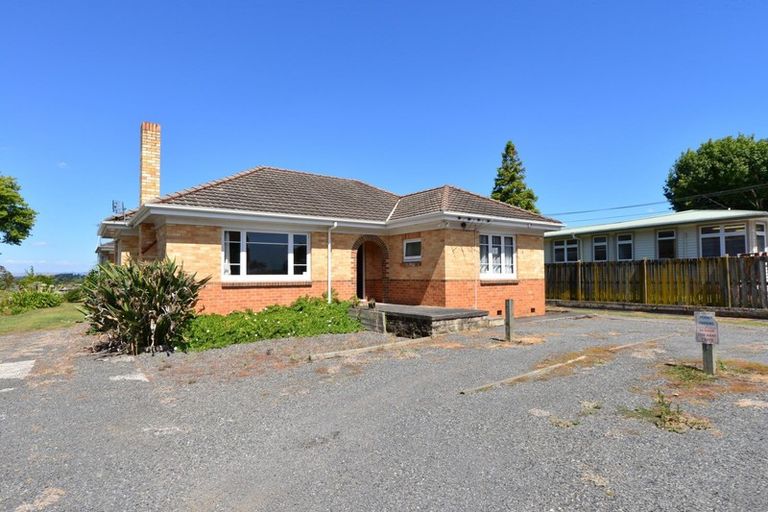 Photo of property in 196 Hillcrest Road, Hillcrest, Hamilton, 3216