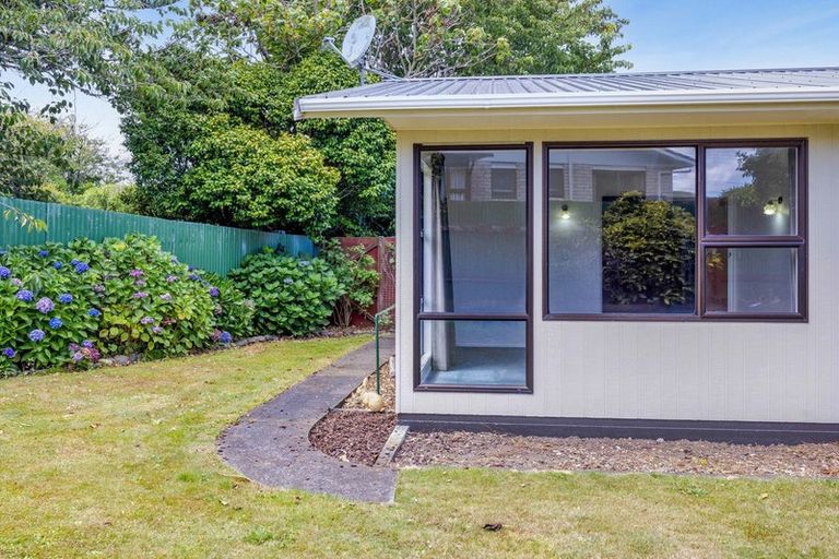 Photo of property in 35 Dives Avenue, Hawera, 4610